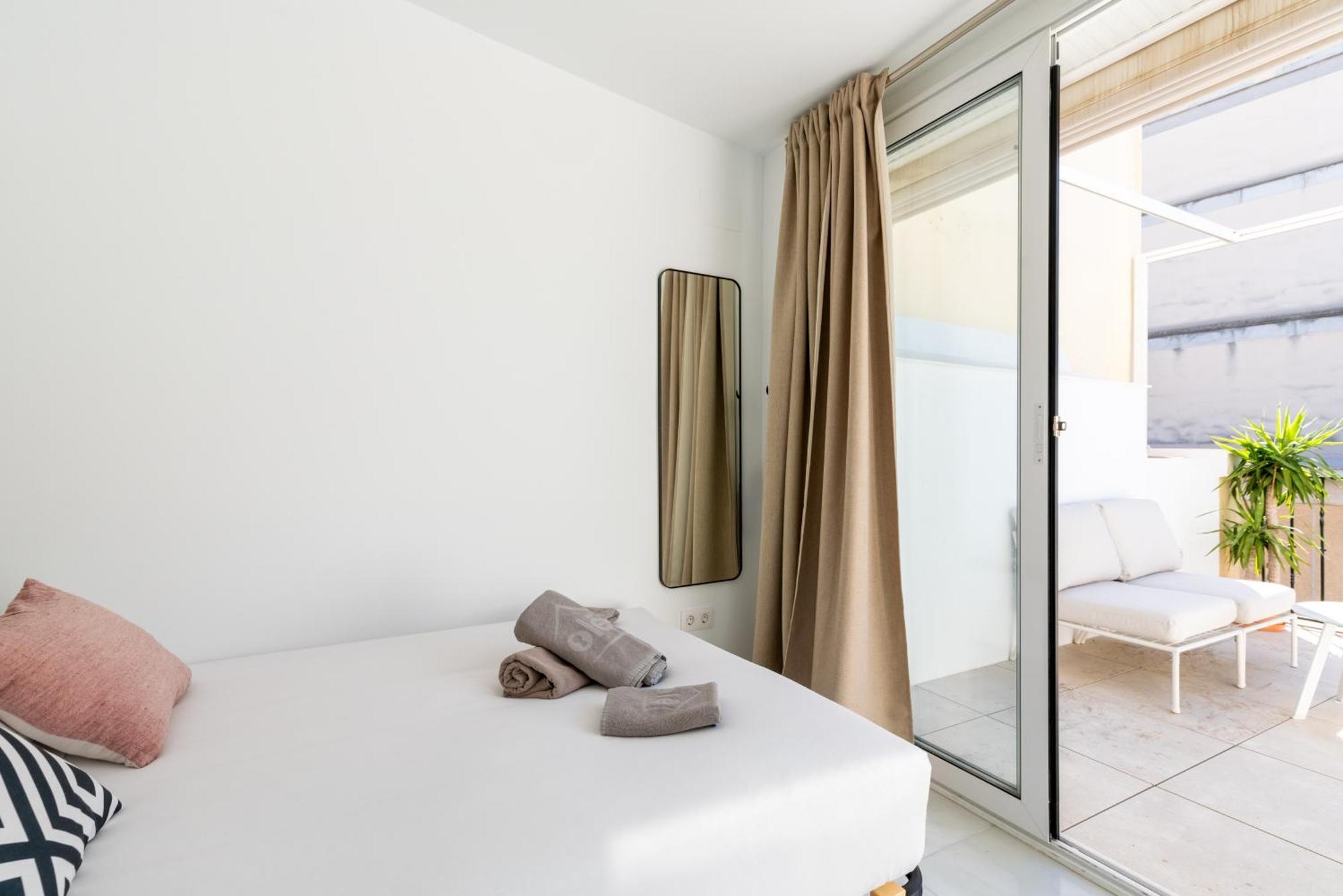 Duplex Con Terraza Junto A La Catedral Apartment Seville Exterior photo